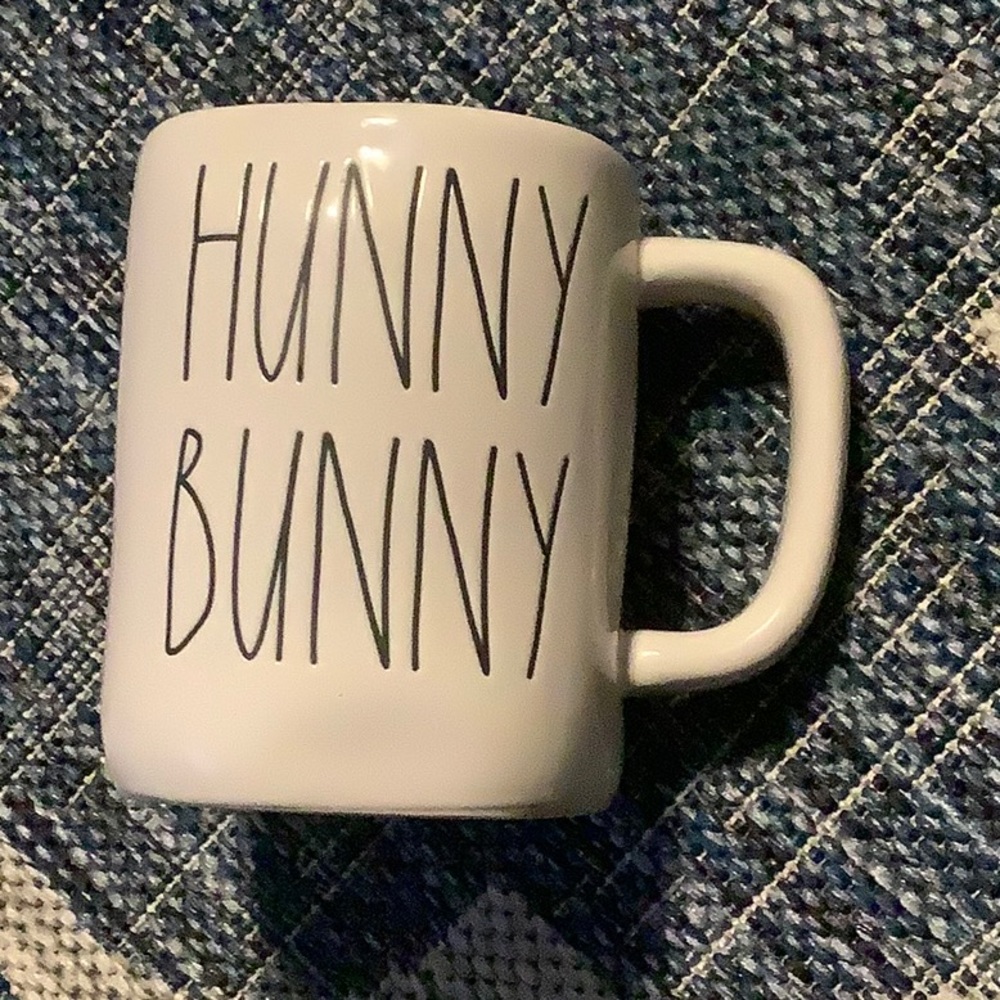 Rae Dunn Collection“HUNNY🐰BUNNY”Mug